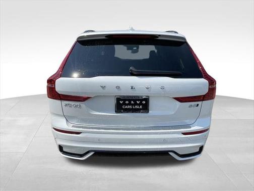 2025 Volvo XC60 B5 Ultra