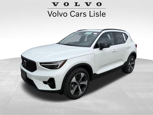 2026 Volvo XC40 B5 Plus