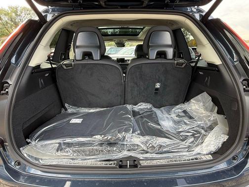 2026 Volvo XC90 B6 Plus 6-Seater