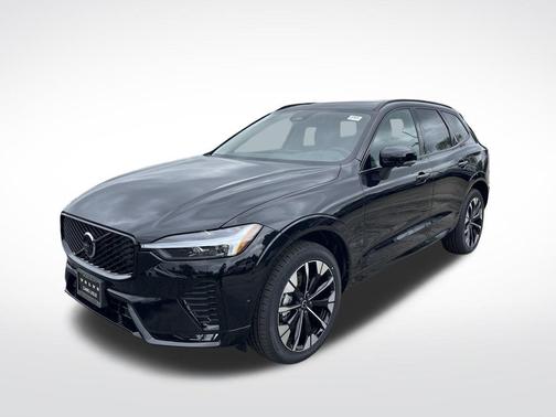 2026 Volvo XC60 B5 Plus Dark Theme