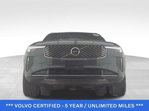 2025 Volvo XC90 B6 Plus 7-Seater