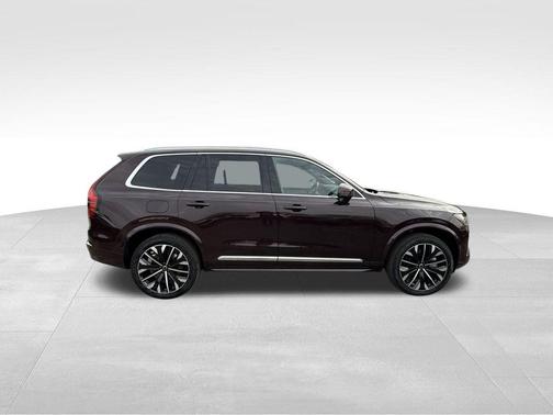 2026 Volvo XC90 Plug-In Hybrid T8 Plus