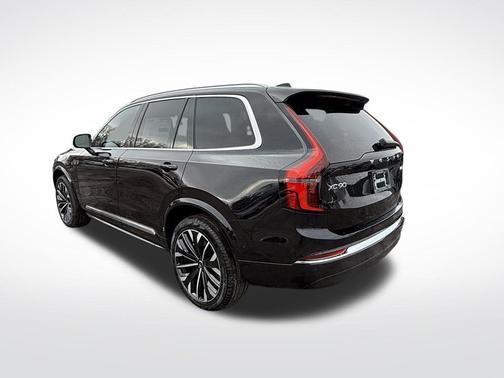 2026 Volvo XC90 B6 Plus 7-Seater