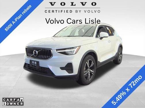 2025 Volvo XC40 B5 Core