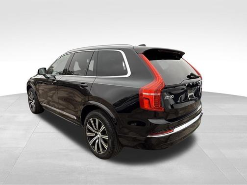 2024 Volvo XC90 B6 Plus Bright Theme