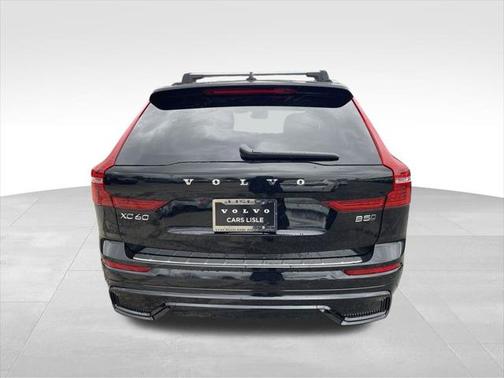 2025 Volvo XC60 B5 Core
