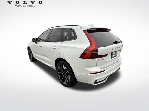 2026 Volvo XC60 B5 Plus
