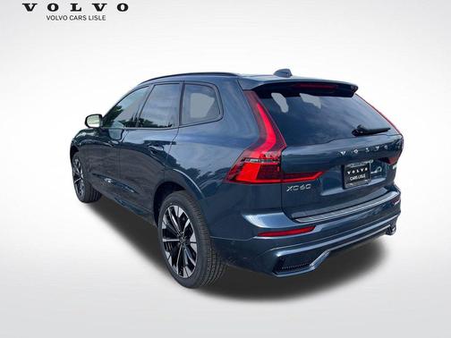 2026 Volvo XC60 B5 Plus