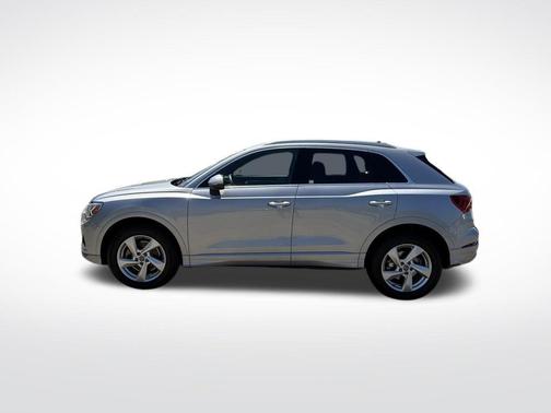 Florett Silver Metallic 2020 Audi Q3 Premium Plus