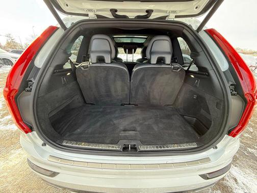 2019 Volvo XC90 T6 R-Design