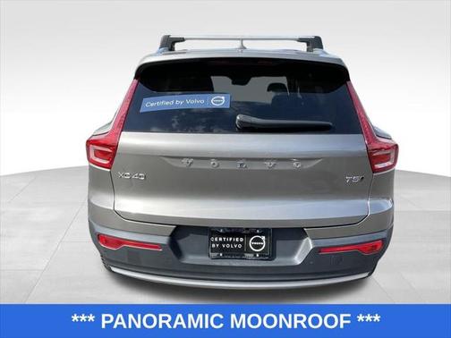 2022 Volvo XC40 T5 Inscription