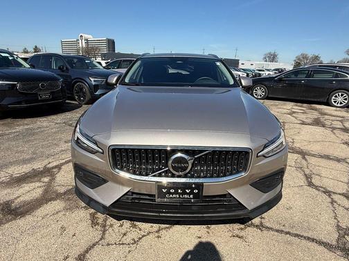 2026 Volvo V60 Cross Country B5 Plus