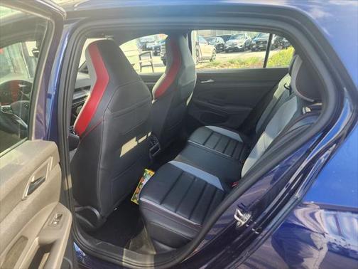 2022 Volkswagen Golf GTI 2.0T SE DSG