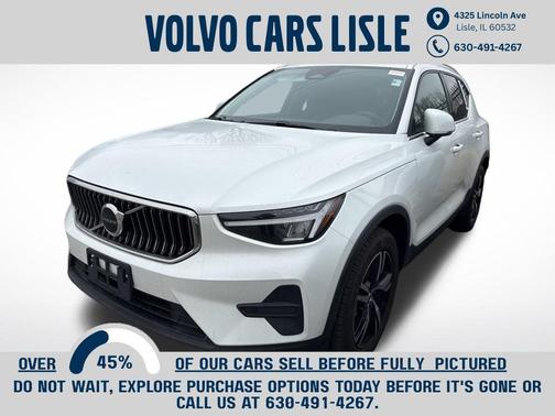 2025 Volvo XC40 B5 Core