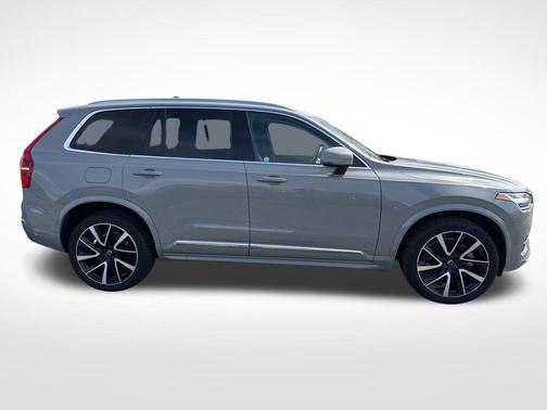 Vapour Gray Metallic 2024 Volvo XC90 Ultimate