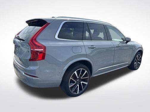 Vapour Gray Metallic 2024 Volvo XC90 Ultimate