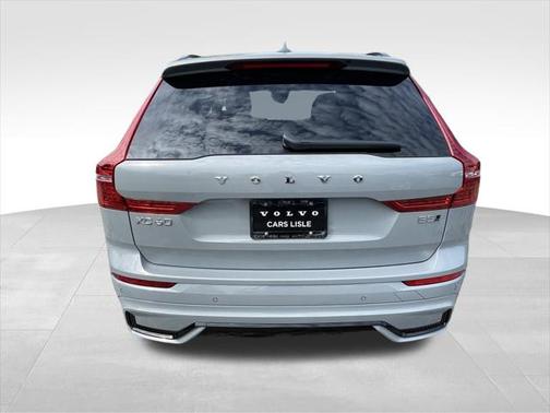 2025 Volvo XC60 B5 Ultra