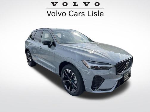 2026 Volvo XC60 B5 Plus Dark Theme