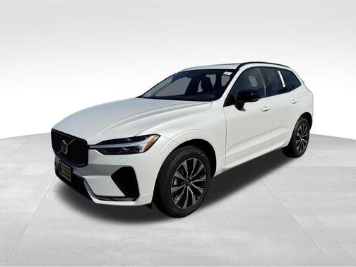 2025 Volvo XC60 B5 Core