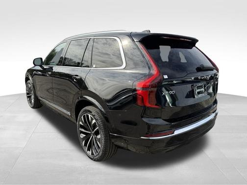 2026 Volvo XC90 B6 Plus 6-Seater