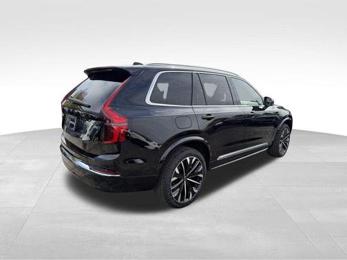 2026 Volvo XC90 B6 Plus 6-Seater