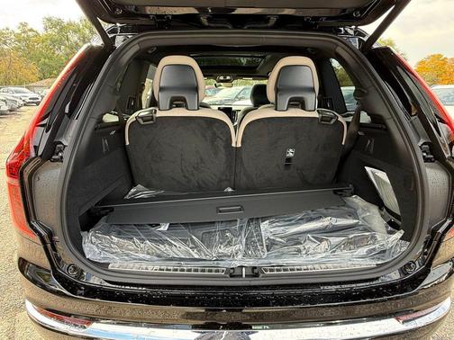2026 Volvo XC90 B6 Plus 6-Seater