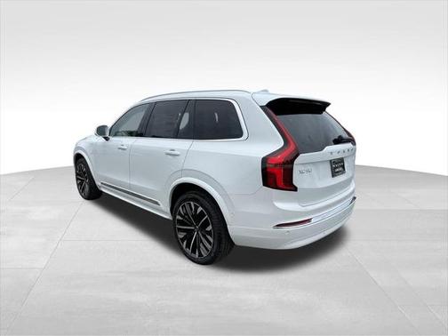 2025 Volvo XC90 Plug-In Hybrid T8 Ultra