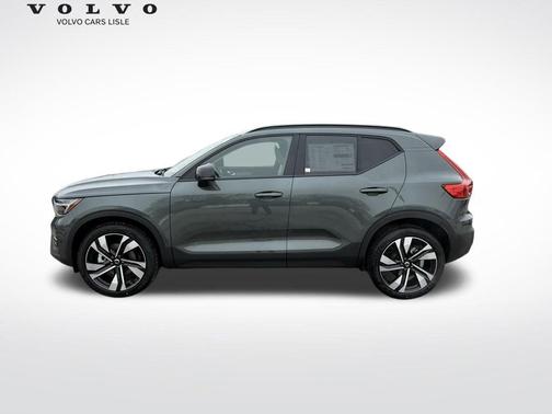 2026 Volvo XC40 B5 Ultra