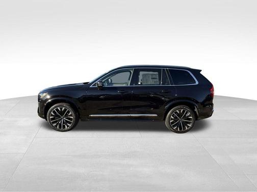 2026 Volvo XC90 B5 Plus