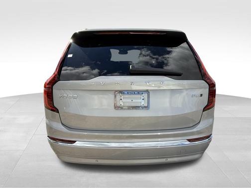 2025 Volvo XC90 B6 Plus 7-Seater