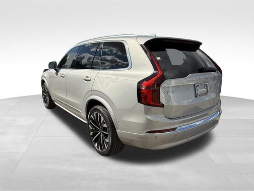 2025 Volvo XC90 B6 Plus 7-Seater