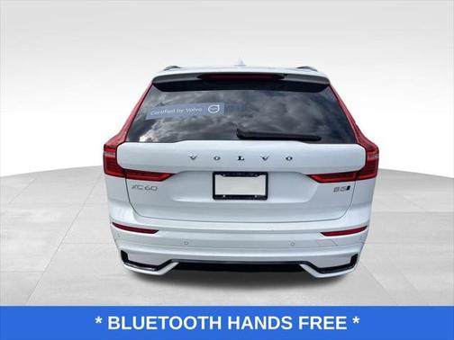2024 Volvo XC60 B5 Plus Dark Theme