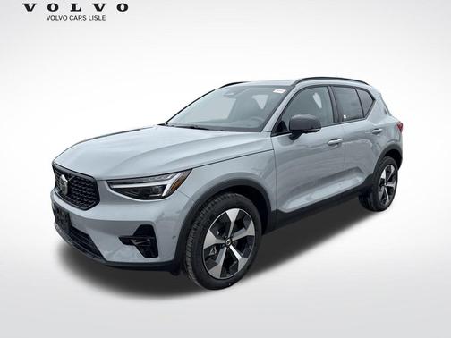 2026 Volvo XC40 B5 Plus