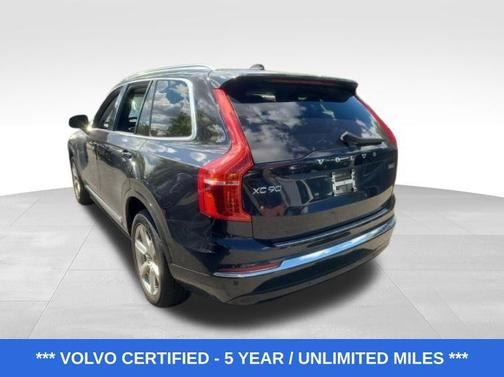2024 Volvo XC90 B5 Core
