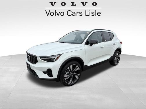 2026 Volvo XC40 B4 Plus