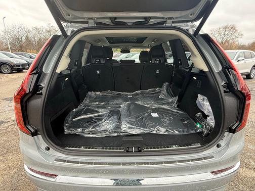 2026 Volvo XC90 B6 Plus 7-Seater