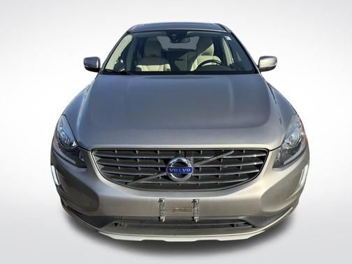 2016 Volvo XC60 T6 Drive-E