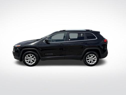 Diamond Black Crystal Pearlcoat 2017 Jeep Cherokee Latitude