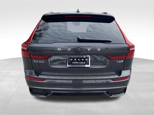 2025 Volvo XC60 Plug-In Hybrid T8 Plus