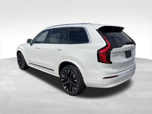 2025 Volvo XC90 Plug-In Hybrid T8 Ultra