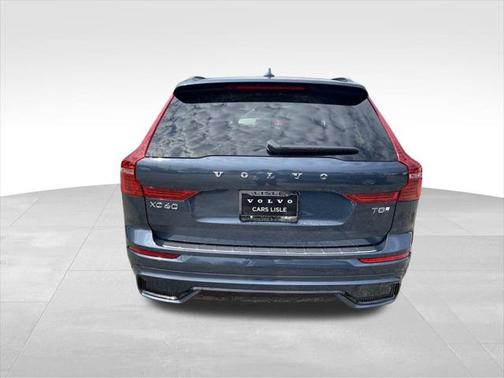 2025 Volvo XC60 Plug-In Hybrid T8 Plus