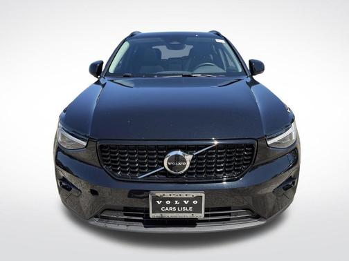Onyx Black 2026 Volvo XC40 B5 Plus