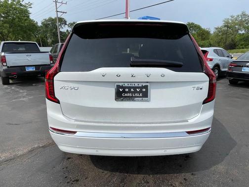2025 Volvo XC90 Plug-In Hybrid T8 Ultra