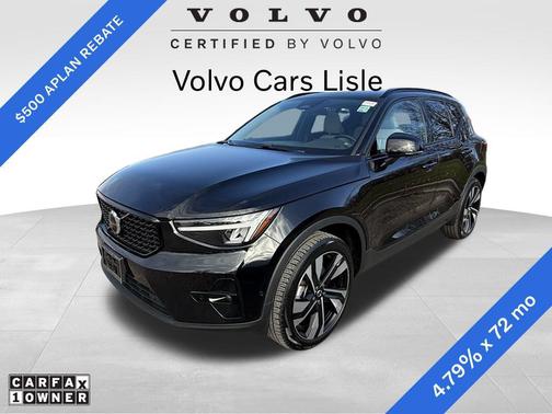 2024 Volvo XC40 B5 Plus Dark Theme