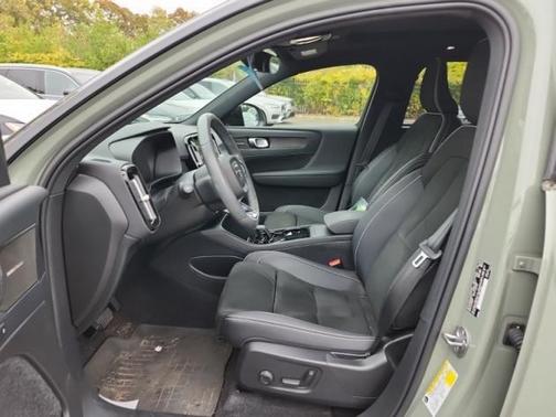 2023 Volvo XC40 Recharge Pure Electric Ultimate