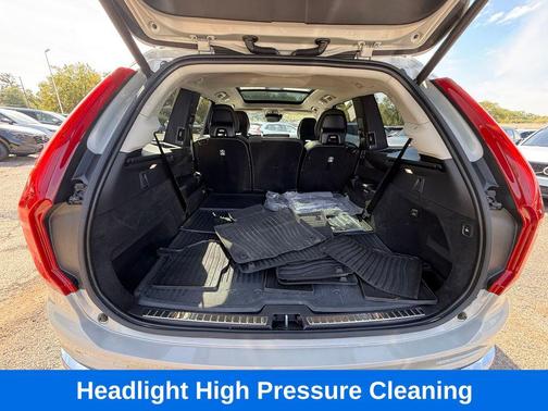 2022 Volvo XC90 T6 Inscription