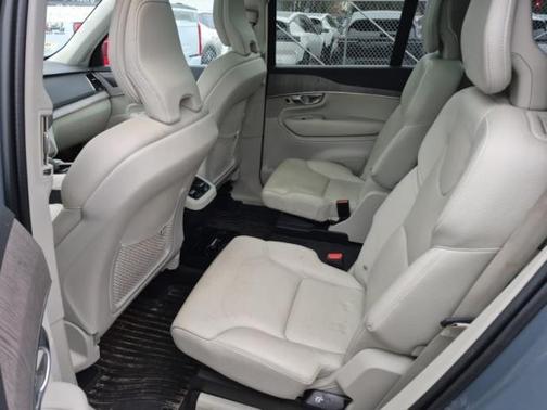 2023 Volvo XC90 B6 Plus 6-Seater