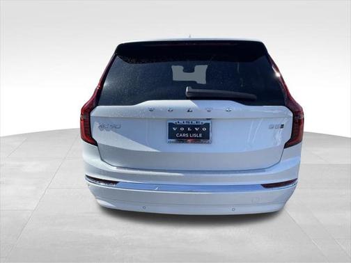 2025 Volvo XC90 B5 Core