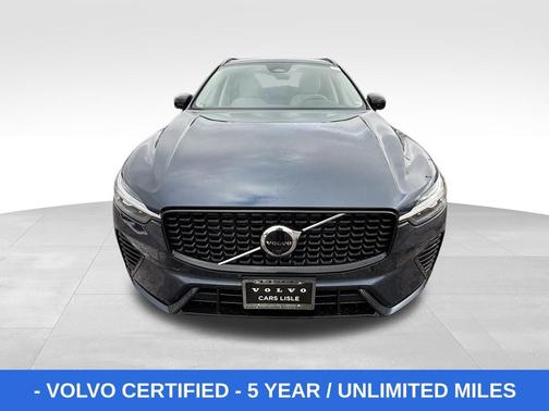 2023 Volvo XC60 Recharge Plug-In Hybrid T8 Plus Dark Theme