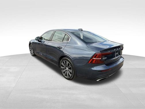 2020 Volvo S60 Hybrid T5
